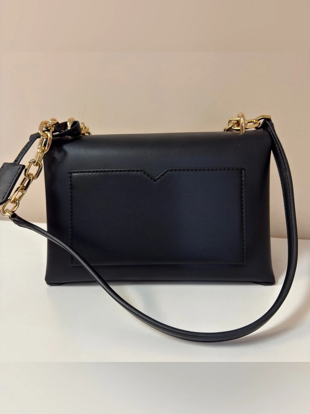 Michael Kors CECE MD FLAP PKT SHLDR NON- LEATHER